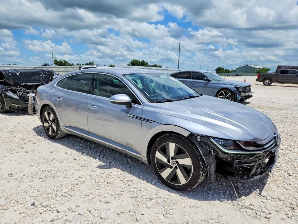 2021 VOLKSWAGEN ARTEON SE 4