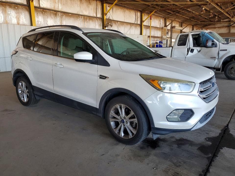 2018 FORD ESCAPE SE 4