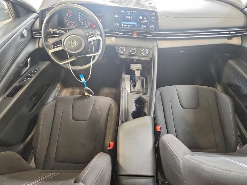 2022 HYUNDAI ELANTRA SEL 8
