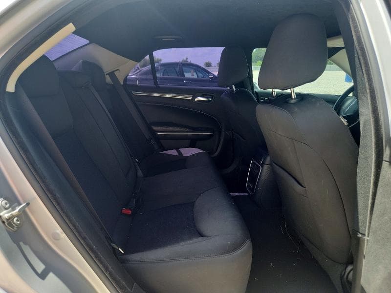 2020 CHRYSLER 300 TOURING 10