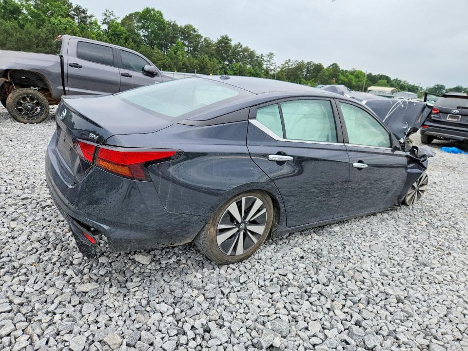 2022 NISSAN ALTIMA SV 3