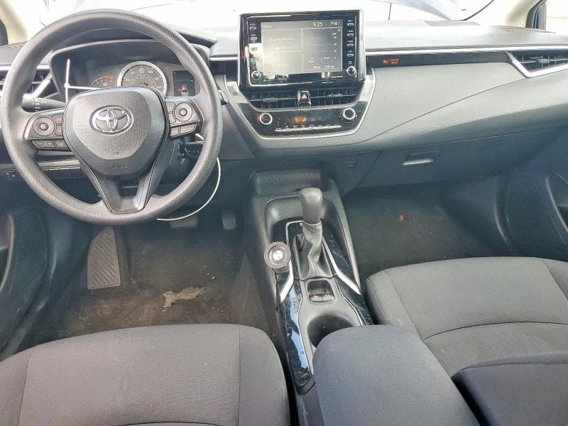 2021 TOYOTA COROLLA LE 8