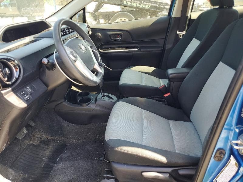 2016 TOYOTA PRIUS C TWO 7