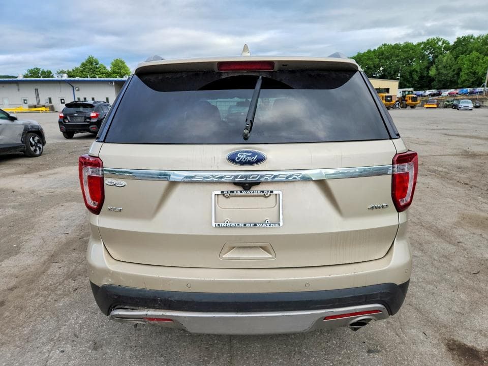2017 FORD EXPLORER XLT 6
