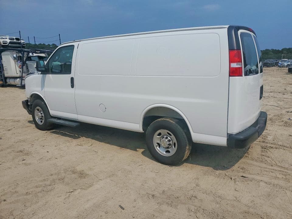 2025 CHEVROLET EXPRESS G2500 2