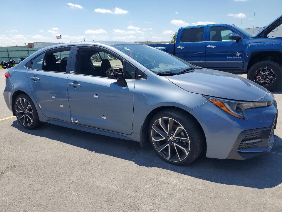 2022 TOYOTA COROLLA SE SE 4