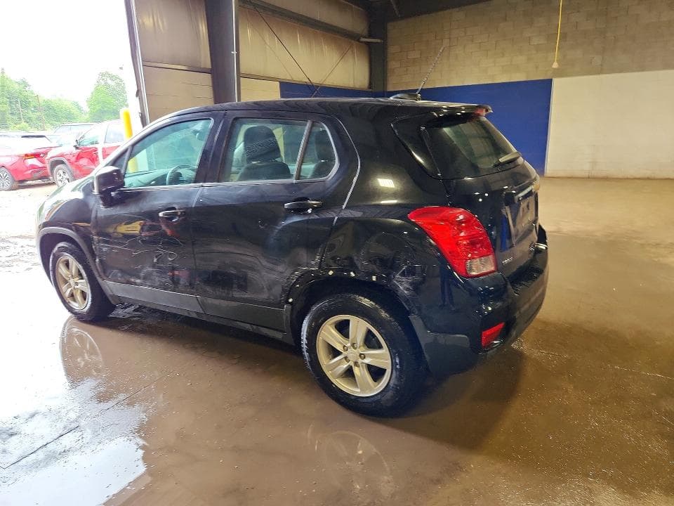 2020 CHEVROLET TRAX LS 2