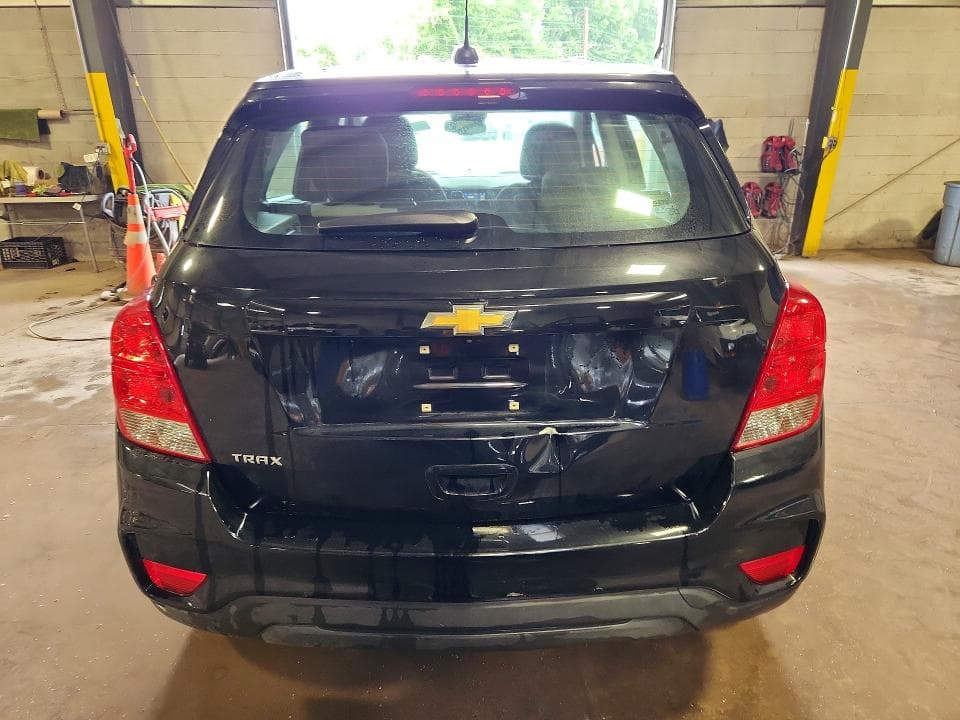 2020 CHEVROLET TRAX LS 6
