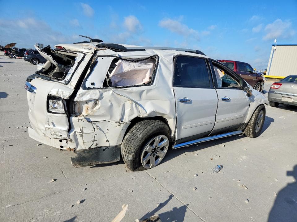 2016 GMC ACADIA SLE 3