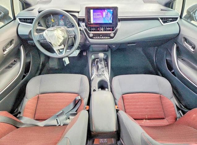 2025 TOYOTA COROLLA SE 8