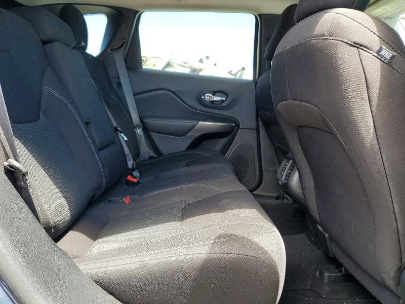 2020 JEEP CHEROKEE LATITUDE 11