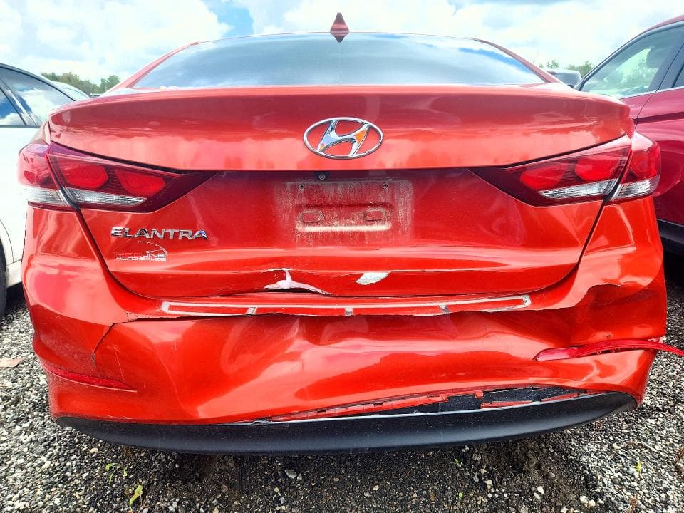 2018 HYUNDAI ELANTRA SEL 6