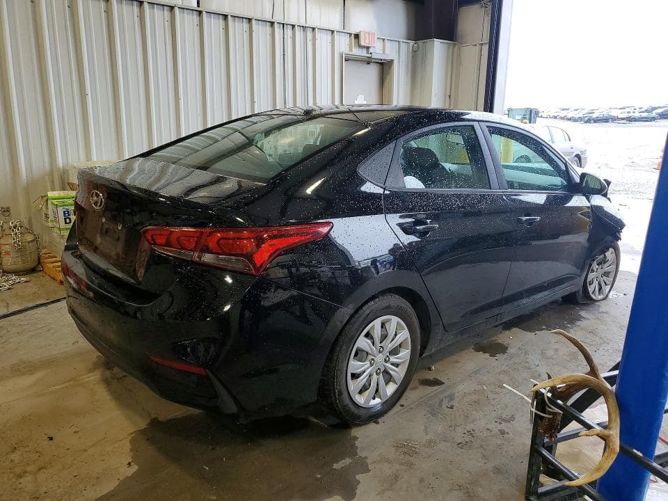 2021 HYUNDAI ACCENT SE 3