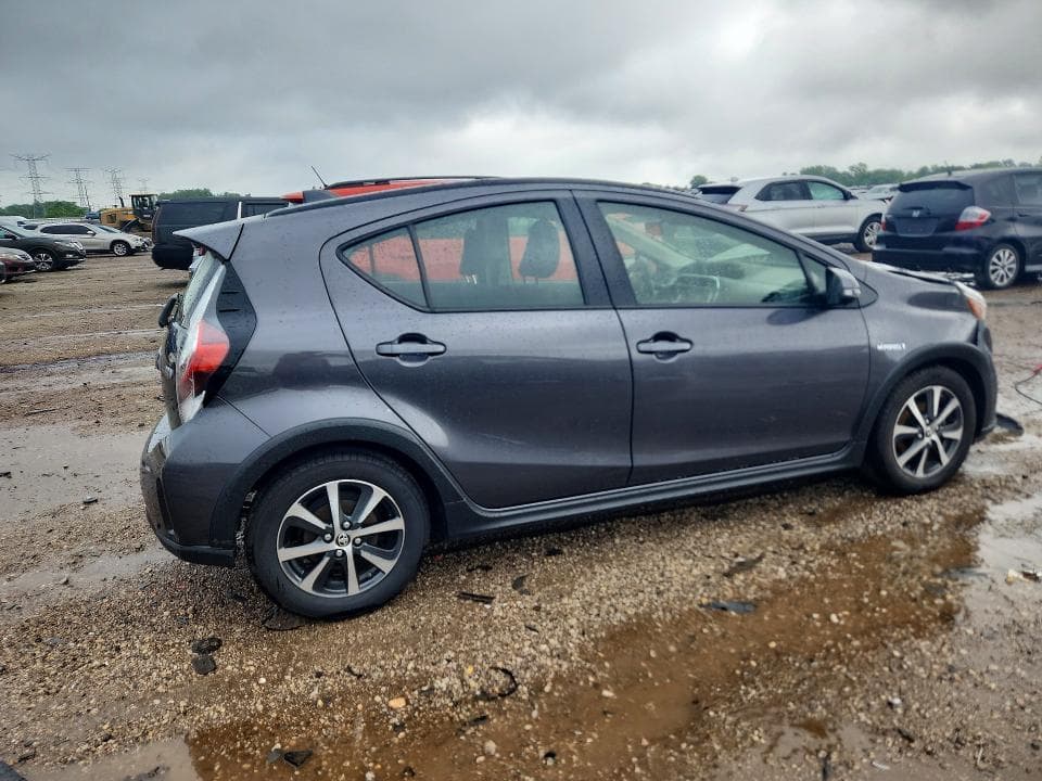 2019 TOYOTA PRIUS C L L 3