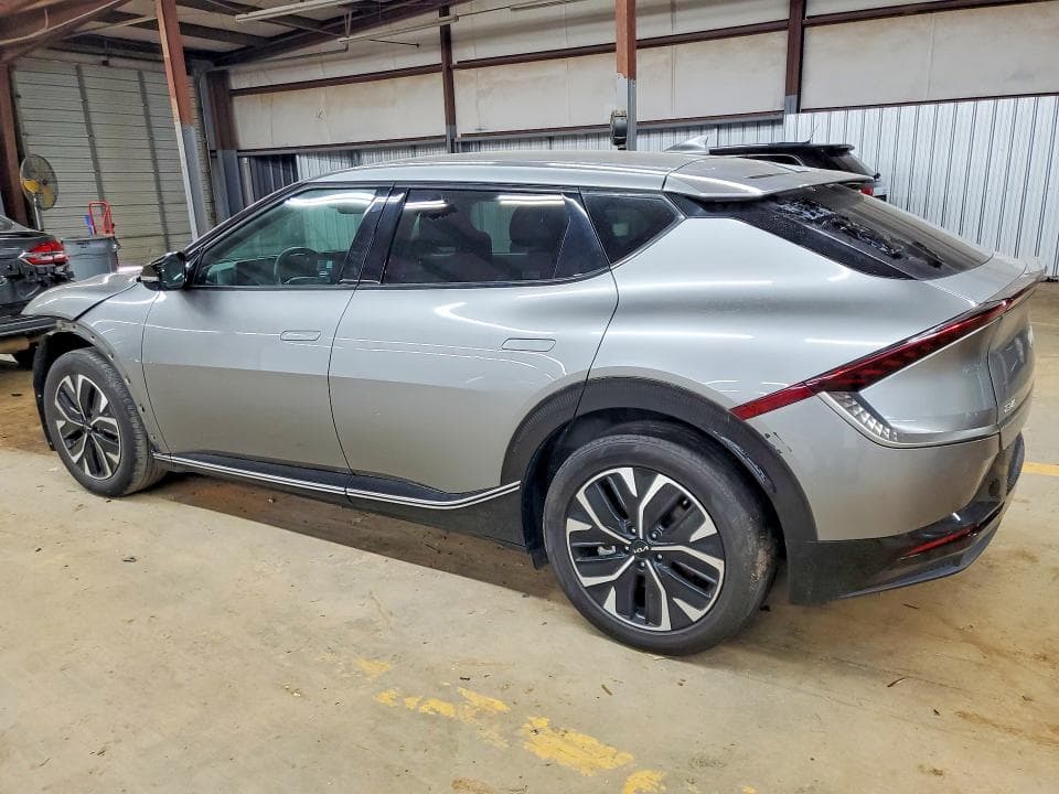 2023 KIA EV6 WIND 2