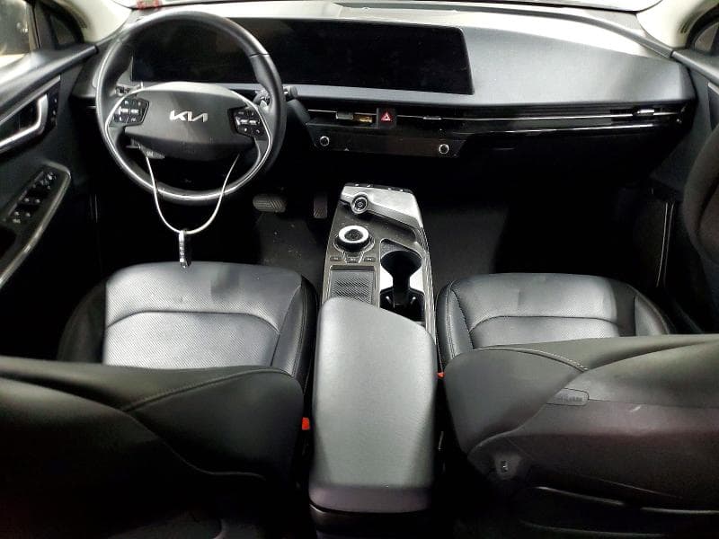 2023 KIA EV6 WIND 8