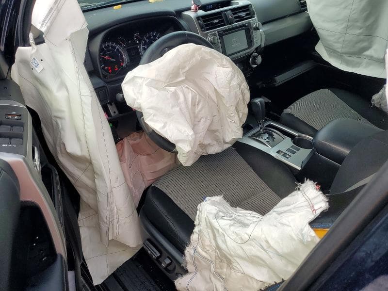 2019 TOYOTA 4RUNNER SR5 8