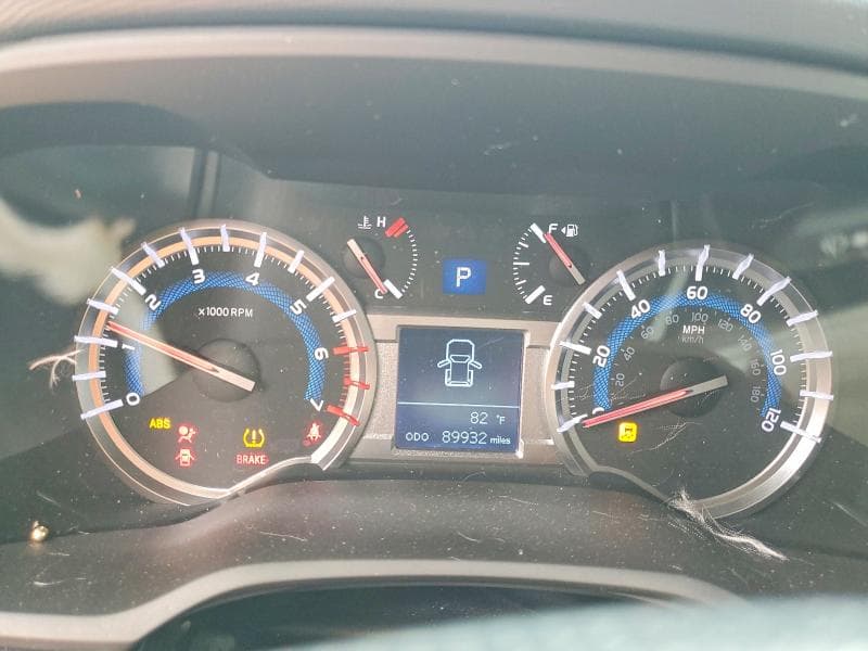 2019 TOYOTA 4RUNNER SR5 9