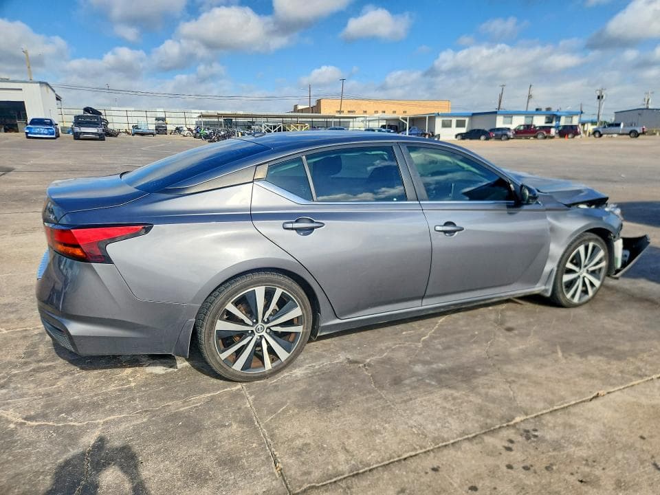 2019 NISSAN ALTIMA SR 3