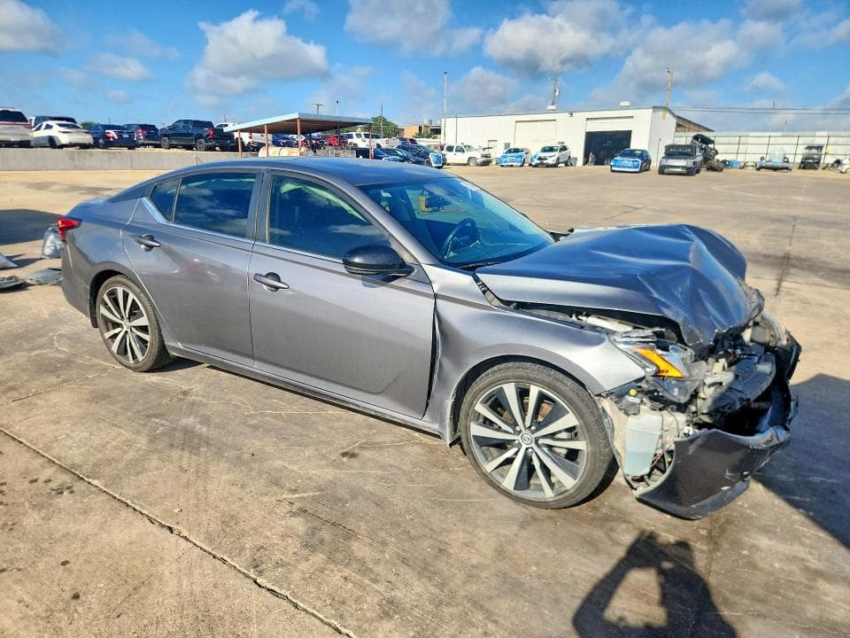 2019 NISSAN ALTIMA SR 4