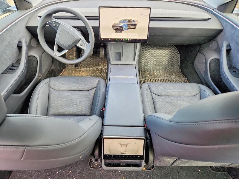 2024 TESLA MODEL 3 8