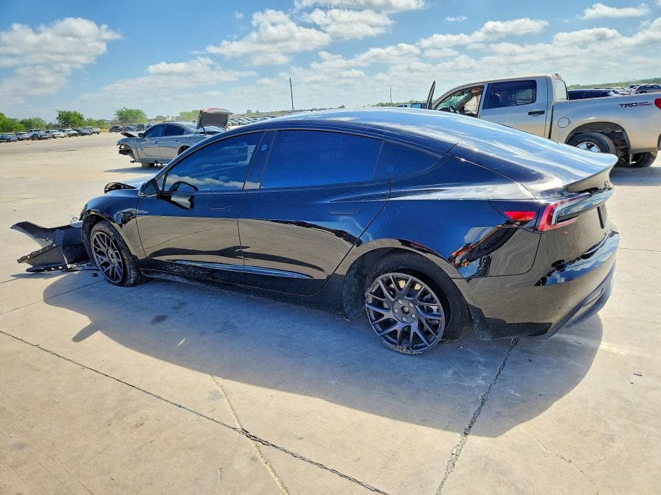 2025 TESLA MODEL 3 2