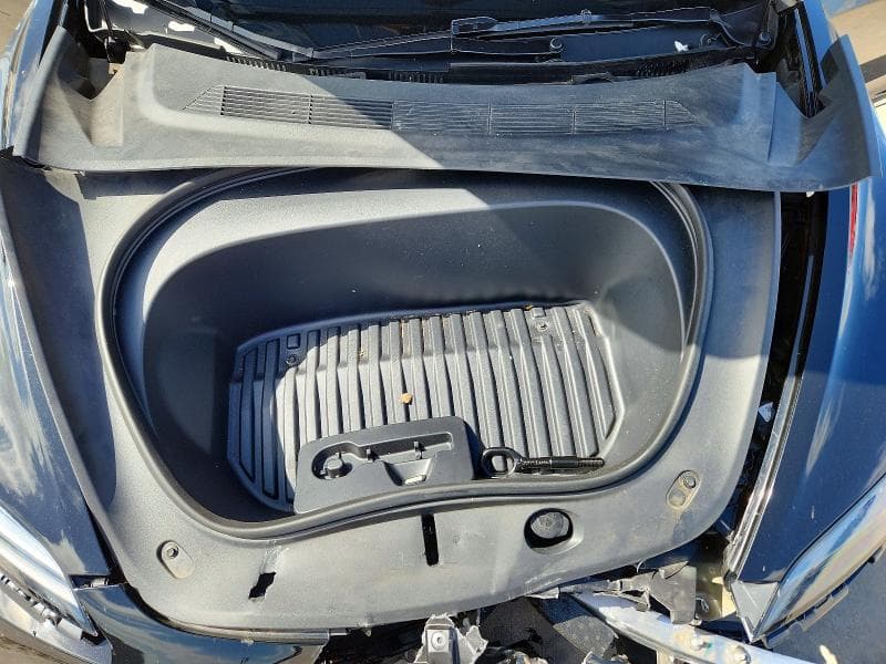 2025 TESLA MODEL 3 11