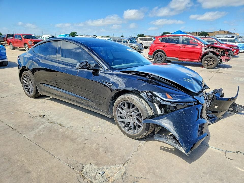 2025 TESLA MODEL 3 4