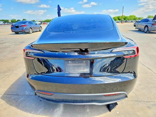 2025 TESLA MODEL 3 6