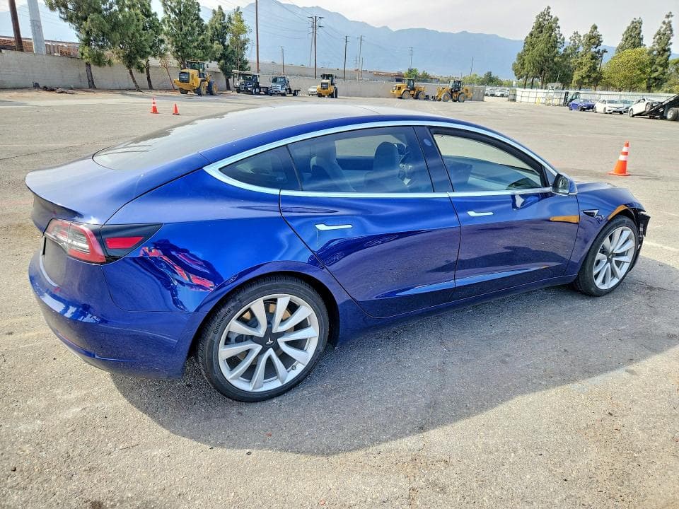2020 TESLA MODEL 3 3