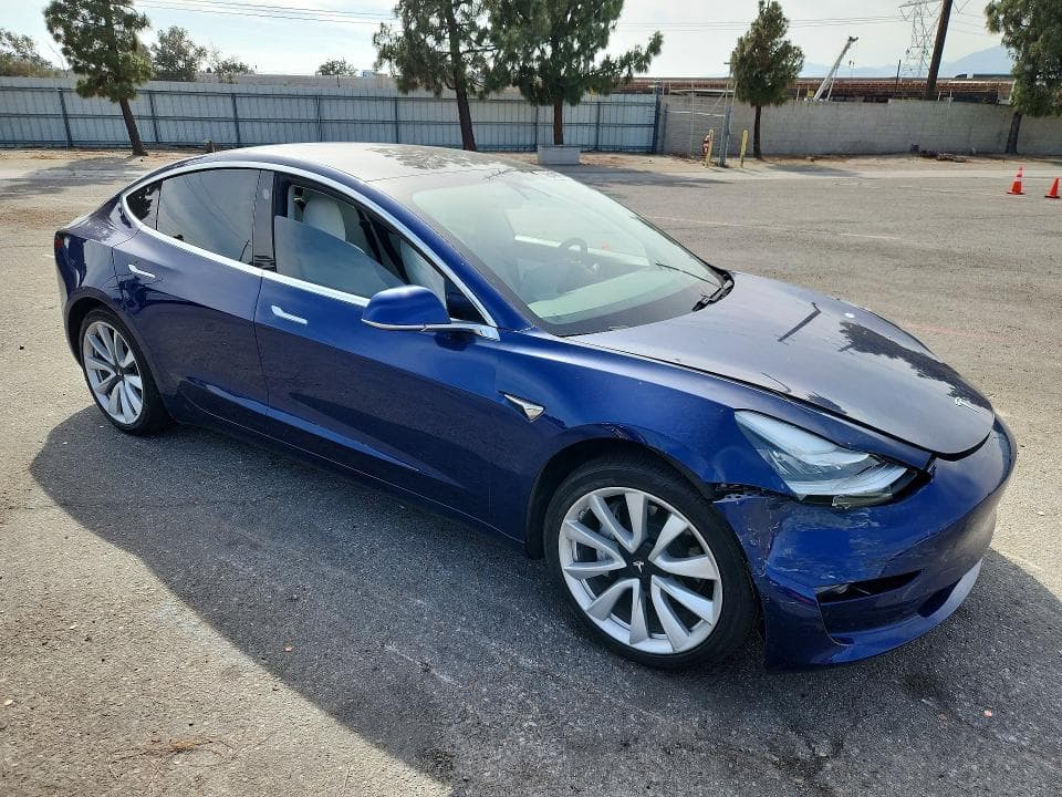 2020 TESLA MODEL 3 4