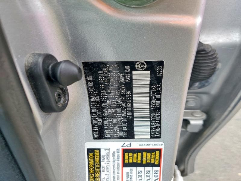 2017 TOYOTA CAMRY SE 12