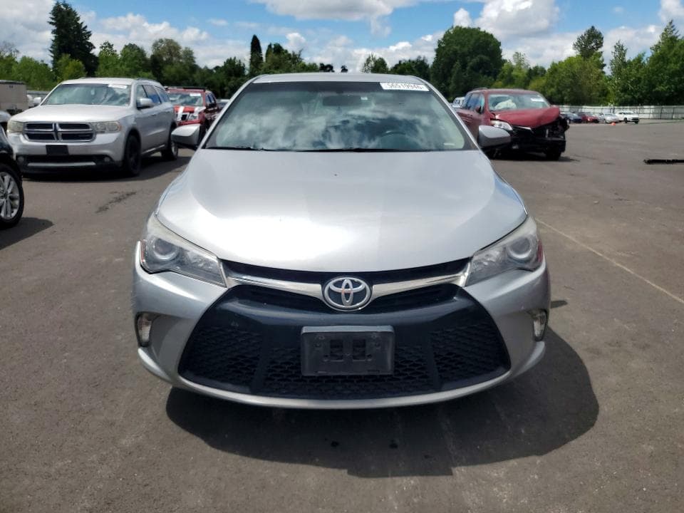 2017 TOYOTA CAMRY SE 5