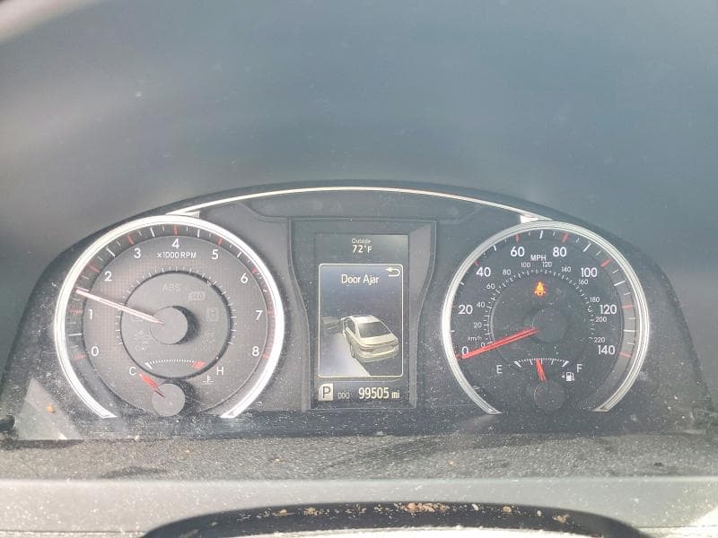 2017 TOYOTA CAMRY SE 9