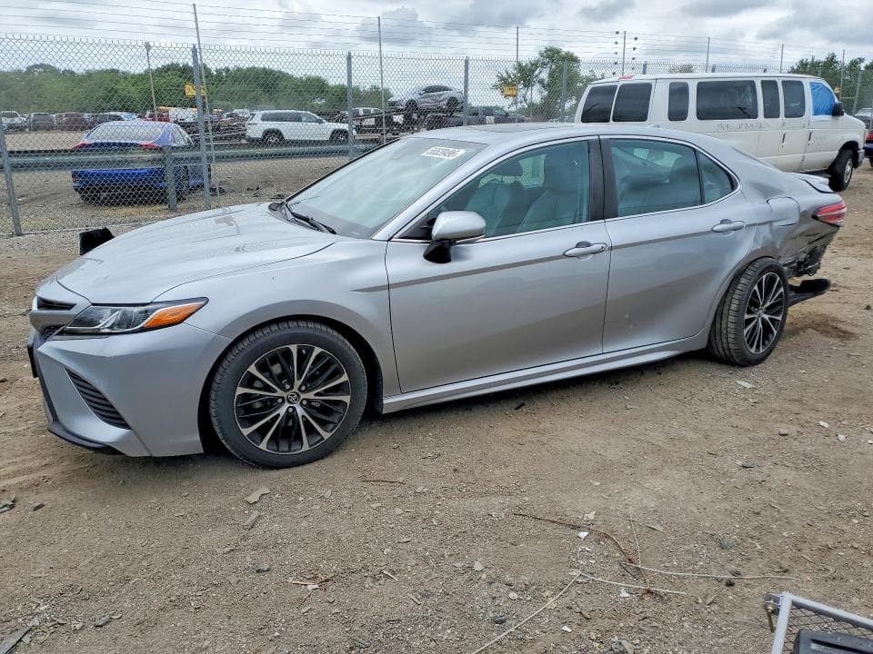 2019 TOYOTA CAMRY SE - 1