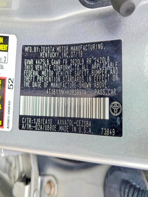 2019 TOYOTA CAMRY SE 13