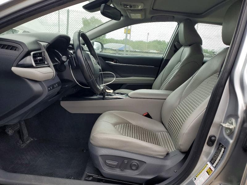 2019 TOYOTA CAMRY SE 7