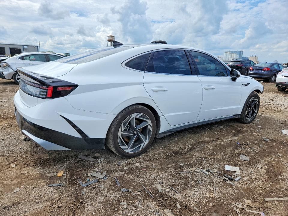 2024 HYUNDAI SONATA SEL 3