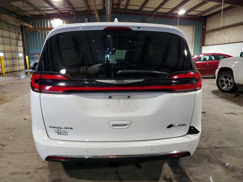 2022 CHRYSLER PACIFICA HYBRID TOURING L 6