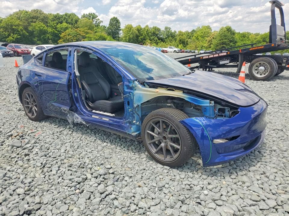 2023 TESLA MODEL 3 4
