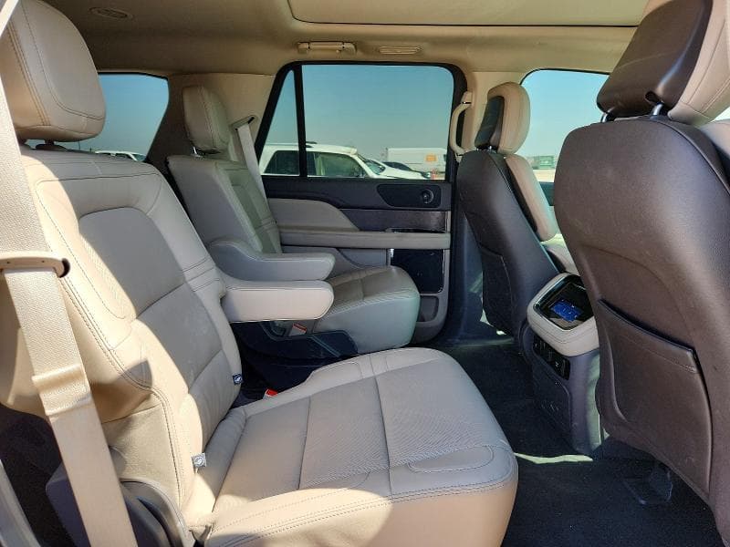2024 LINCOLN NAVIGATOR 11