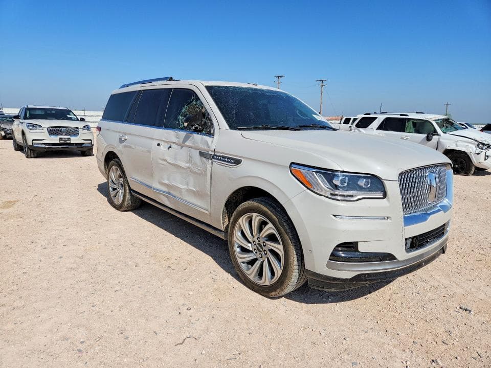2024 LINCOLN NAVIGATOR 4