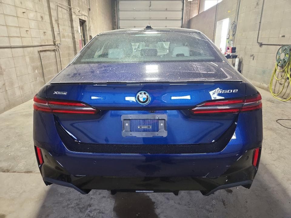 2026 BMW 550 XE 7