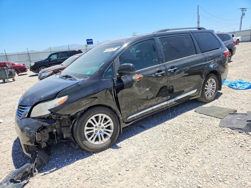 2017 TOYOTA SIENNA XLE 8-PASSENGER - 1