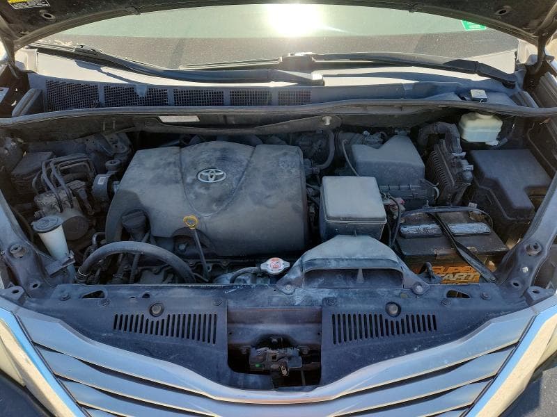 2017 TOYOTA SIENNA XLE 8-PASSENGER 12