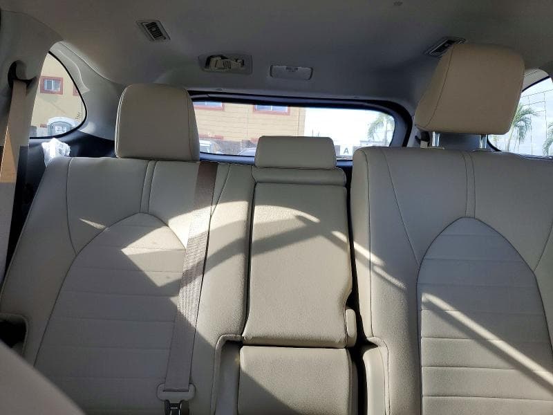 2025 TOYOTA HIGHLANDER XLE 10