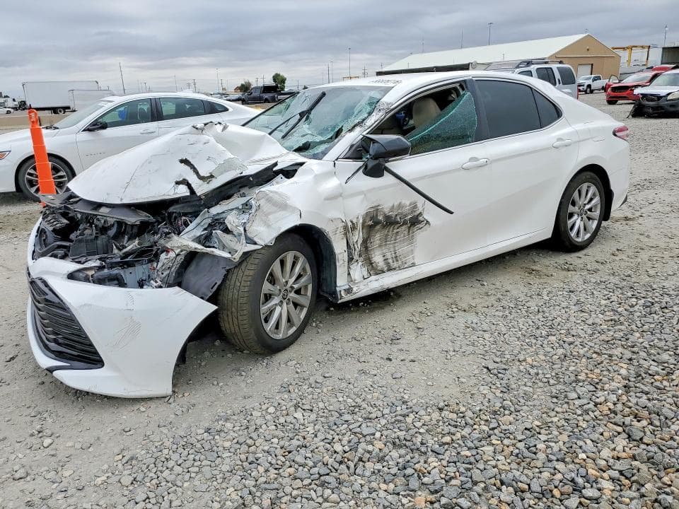 2020 TOYOTA CAMRY LE LE - 1