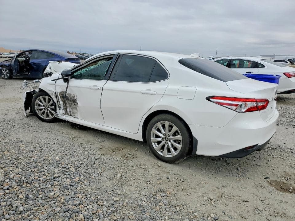 2020 TOYOTA CAMRY LE LE 2