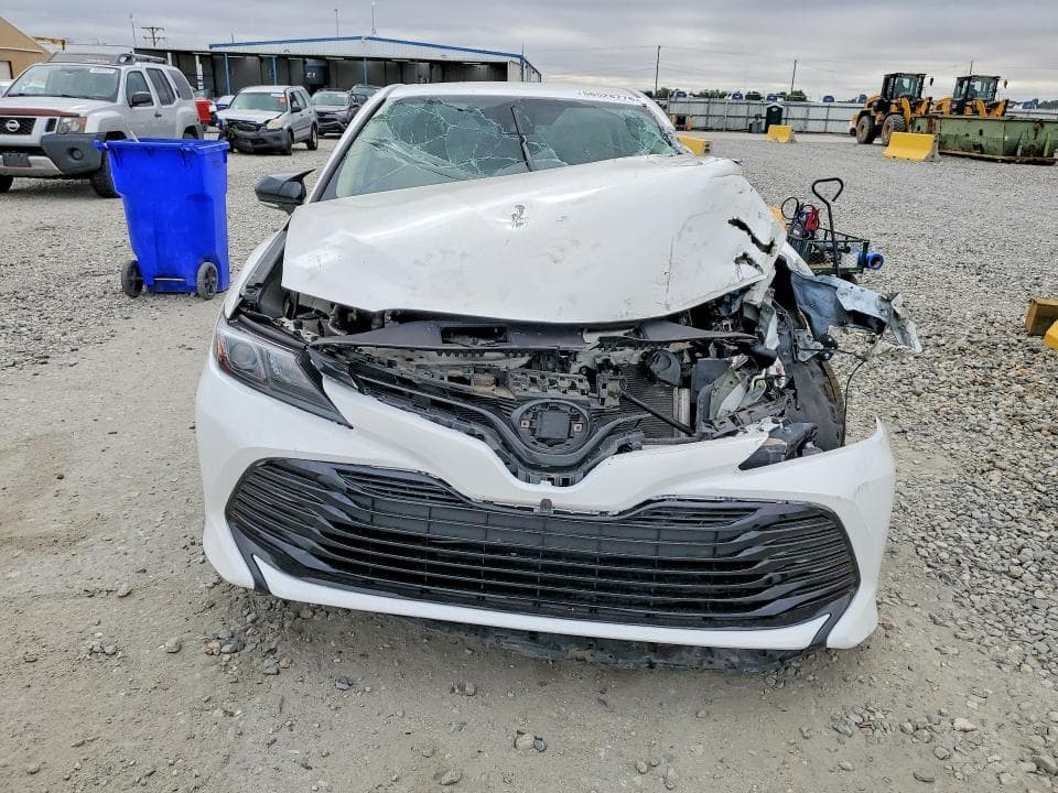 2020 TOYOTA CAMRY LE LE 5