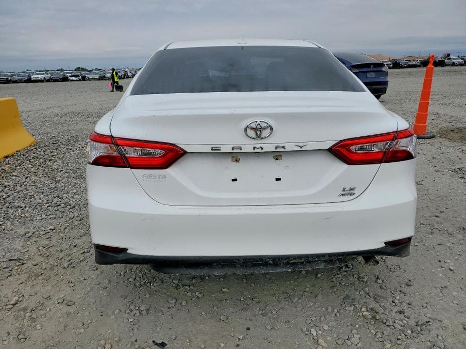 2020 TOYOTA CAMRY LE LE 6